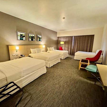 Bth Rebel Tacna Hotel Bagian luar foto